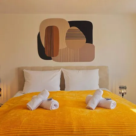 Design-apartments I Europapark I Klimaanlage I Boxspring Apartment Lahr (Baden-Wurttemberg)